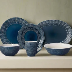 Havana Service for 8 with Serveware