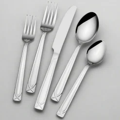 Mabel 30 Piece Flatware Set With Caddy, Service for 6