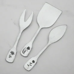 Matte Floral 3 Piece Cheese Spreader Set