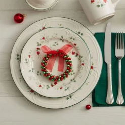Winterberry® Set of 4 Dinner Plates